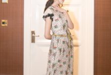 關曉彤向鹿晗撒嬌，讓鹿晗一臉不耐煩，7歲差距很重要？美得犯規！-酷播亮新聞