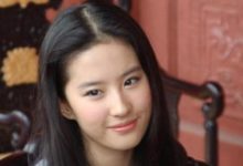 劉亦菲微博發呵呵噠引發遐思，到底是懟楊采鈺還是懟新劇？-酷播亮新聞