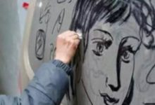 帶你看看老大爺在車窗上的「神作」-酷播亮新聞