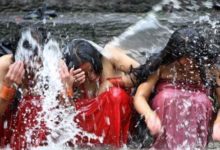 在這裡女人露天洗澡，她們不怕被人偷看-酷播亮新聞