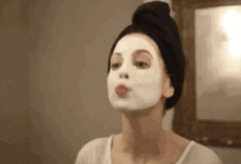 相差15歲的伊能靜和趙雅芝同台比美，論凍齡，你站誰？-酷播亮新聞