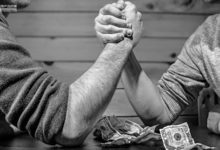 從美團滴滴看背後的產品之爭-酷播亮新聞