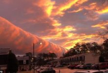 上帝派出怪雲彩來迎接霍金教授嗎？詭異的捲雲簡直像真龍！-酷播亮新聞