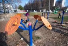 不敢相信！女童掛在小區健身器材上身亡！查監控才發現…-酷播亮新聞