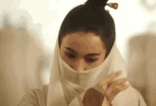 一次性口罩用完別扔，剪一刀放廁所，馬桶立刻潔凈無異味！-酷播亮新聞