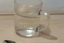 驚掉下巴！有趣的物理動圖，玻璃棒竟然憑空消失？-酷播亮新聞