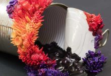 女藝術家將廢棄罐頭盒變成了超級漂亮的藝術品！-酷播亮新聞