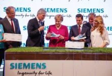 默克爾的跑鞋是怎麼用3D列印技術定製出來的-酷播亮新聞