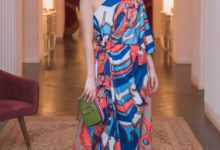 任家萱涅槃重生美得明媚，只能露右邊也很美，網友：想當她老公！-酷播亮新聞