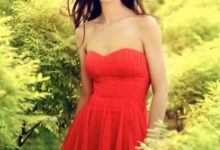 楊雪一襲紅裙好驚艷，笑起來像極了楊穎，網友：圖2傻傻分不清！-酷播亮新聞