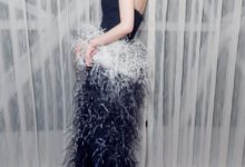 張靜初驚艷現身，下半身的毛看著好難受，網友：男友喜歡就好！-酷播亮新聞