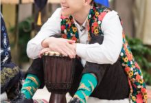 鄧倫現身錄製《我是大偵探》 身穿印花馬甲帥氣撩人-酷播亮新聞