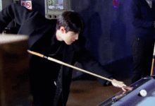 「EXO」吳世勛戳的是愛麗的小心臟！朴燦烈睡覺時依舊是個奶寶寶-酷播亮新聞