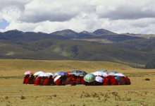 圖蟲風光攝影：草原上、陽光下習修的覺姆們（川西亞青寺、2017）-酷播亮新聞