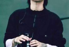 竇靖童現身機場，腰間盤掛的茶缸子實力搶鏡，網友：正好當煙灰缸-酷播亮新聞