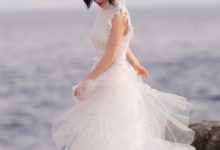 她長相出眾卻被質疑整容，演技精湛卻戲紅人不紅，穿搭時尚靚麗！-酷播亮新聞