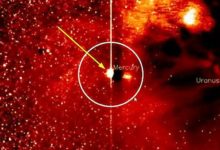 從太陽飛出的巨大UFO靠近水星，有一半水星大，疑為超級文明母艦-酷播亮新聞