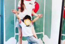 吳佩慈曬與女兒母女裝美照，蕊蕊拉著媽媽雙手擺出花樣pose畫面超溫馨-酷播亮新聞