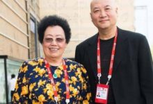 唐僧扮演者娶大11歲500億女首富，兩人結婚28年還用您稱呼-酷播亮新聞