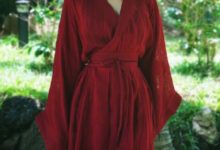 她美貌不輸范冰冰，卻不慍不火活成翻版，風格多變魅力十足！-酷播亮新聞