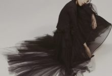 她靠兩閨蜜打翻身仗，戲路開掛演技再攀高峰，穿搭時尚靚麗！-酷播亮新聞