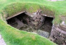 暴雨過後農夫意外發現神秘之門-酷播亮新聞