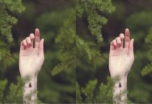 10個紋身想法，女孩在側腰紋上了一支美好，十分醒目，賺足眼球-酷播亮新聞