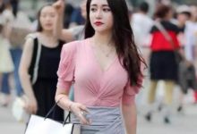 街拍：小姐姐提著斜挎包出街，不經間意秀出好身材-酷播亮新聞