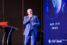 對話 Mobileye 中國區總監 Boaz Sacks：講技術是紙上談兵，自動駕駛落地要先看實際裝車量 | CCF-G...-酷播亮新聞