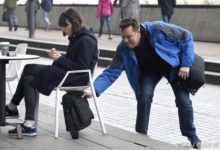 誰說國外都是高素質，看看國外小偷是-酷播亮新聞