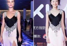 同款小粉裙，31的超模惠特莉性感撩人，周冬雨帶滿珠寶卻照樣清新-酷播亮新聞