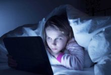 晚上幾點睡覺才不算熬夜？熬夜有什麼危害？答案你絕對想不到-酷播亮新聞