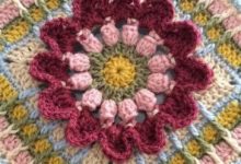 自從學會了鉤方格小花片，家裡大大小小的物件再也沒人比得上！-酷播亮新聞