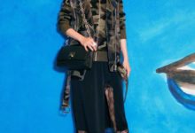 楊冪這迷彩服看得我心動，原來只要搭配得好，比穿牛仔還炫酷！-酷播亮新聞