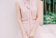 古力娜扎穿個背心就去趕時裝周了，沒想到贏過了穿豹紋的孟美岐！-酷播亮新聞