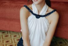 張鈞甯穿肚兜還不夠，還要用麻繩，氣質女神這是要放飛自我了？-酷播亮新聞