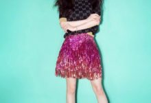 大冪冪又來搞事情，上半身穿搭像個空軍包，看到腿我又凌亂了！-酷播亮新聞