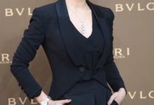 楊蓉把西服裁成了小燕尾裙，穿出了2米6，這是要拼身高了嗎？-酷播亮新聞