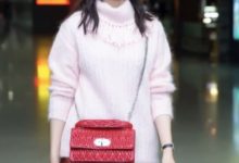 張鈞甯穿粉色毛衣，少女感溢出屏幕，這條褲子讓人懷疑人生！-酷播亮新聞