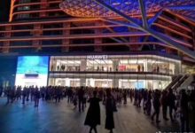大賣！大家把​華為​線下店鋪都擠爆了，​華為​Mate20 Pro為啥這麼火-酷播亮新聞