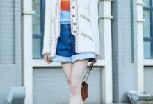 江疏影穿著一件「半折褲」 ，好顯腿瘦，她的鞋一般人駕馭不了！-酷播亮新聞