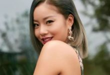 王菊變身皮膚試紙，誰黑誰白一下就知？卻穩穩駕馭紫口紅？-酷播亮新聞