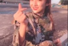 艾比紅色禮服照曝光，大秀「事業線」，網友：小姐姐們不淡定了-酷播亮新聞