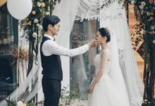 拍室內婚紗照姿勢如何擺 新人趕緊學習這些小竅門-酷播亮新聞