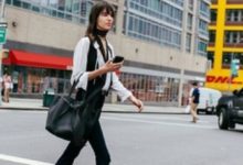 蘿蔔腿注意，這三條褲子幫你修飾！-酷播亮新聞