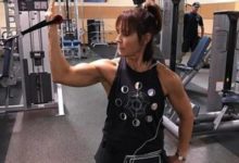 堅持健身33年每天就吃這個，這樣的身材普通女人真沒有-酷播亮新聞