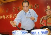 張鐵林27歲混血女兒近照曝光，不會講中文，長得也不像父親！-酷播亮新聞