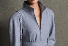 被34歲桂綸鎂驚艷到，一襲霧霾藍連體褲登場，連劉雯都遜色好多-酷播亮新聞