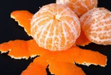 女人睡前把「橘皮」貼肚臍上，堅持一段時間，或許3個好處找上你-酷播亮新聞