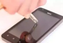 手機到底該不該貼膜？這回終於知道了-酷播亮新聞